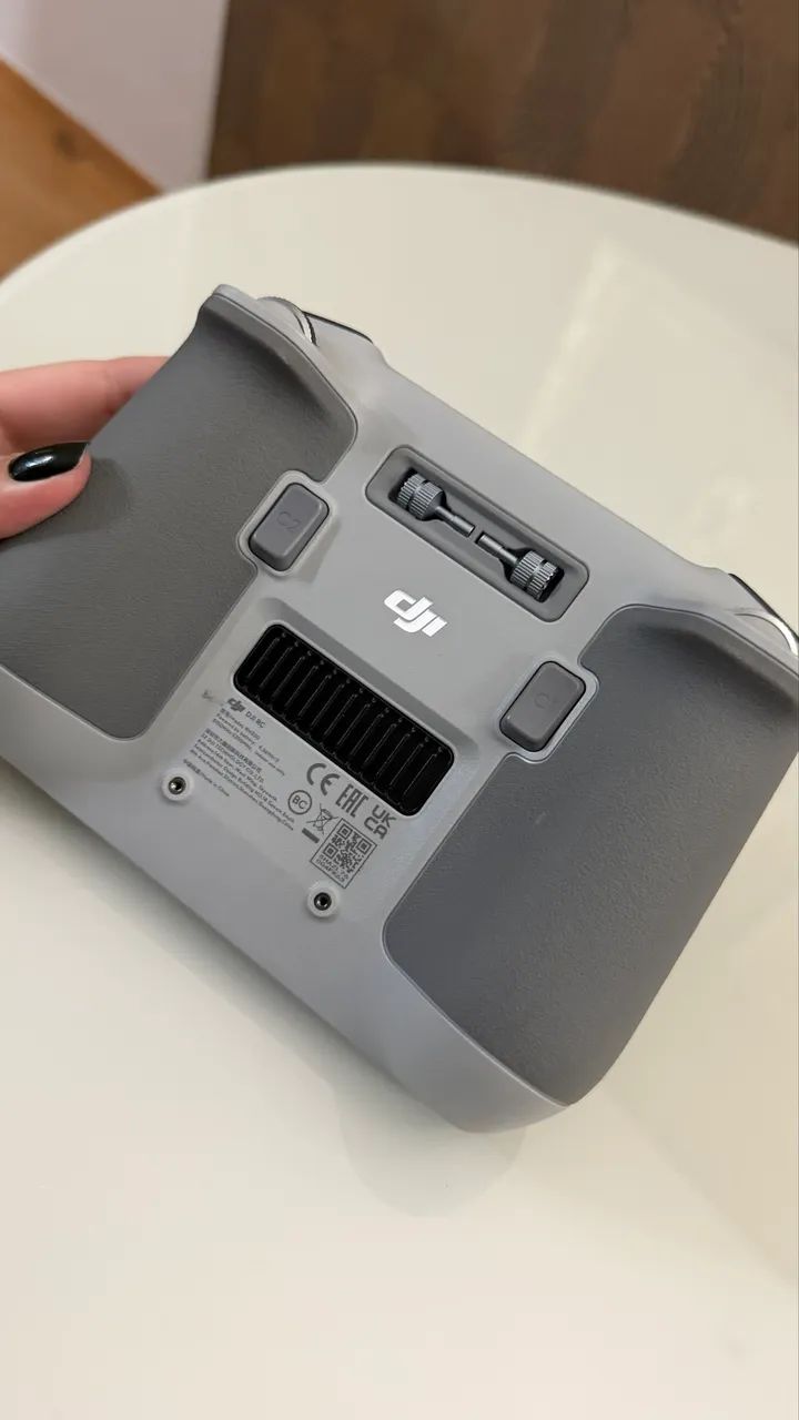 Controle com tela Dji rc Rm-330