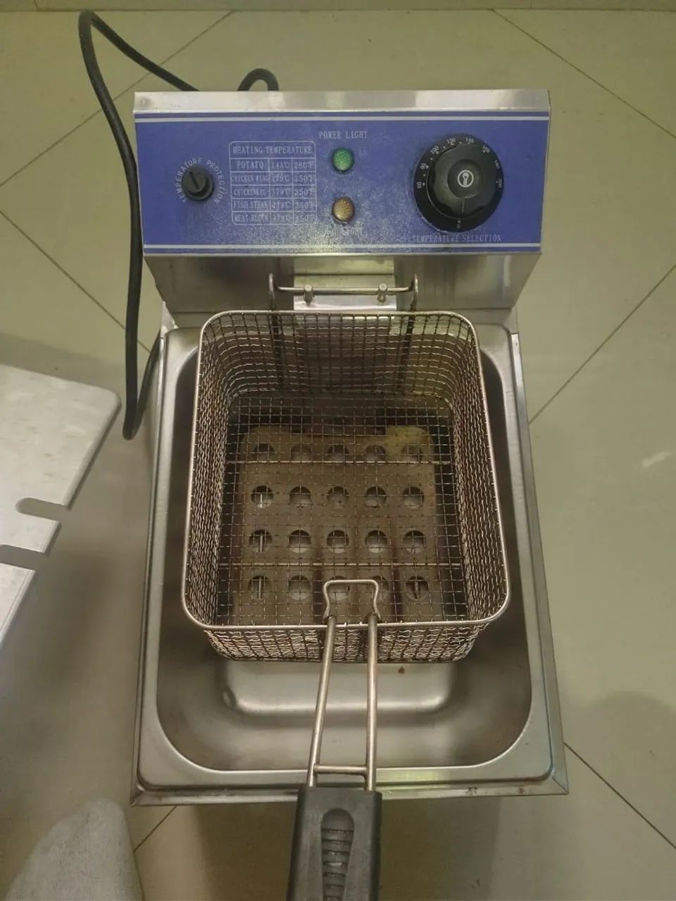 Fritadeira elétrica 220v
