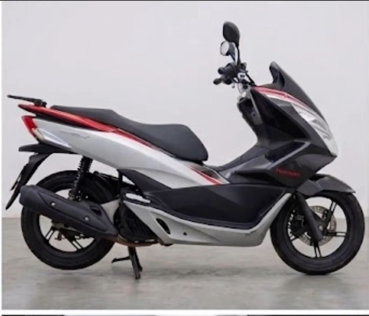Honda PCX  2018 - Foto 2
