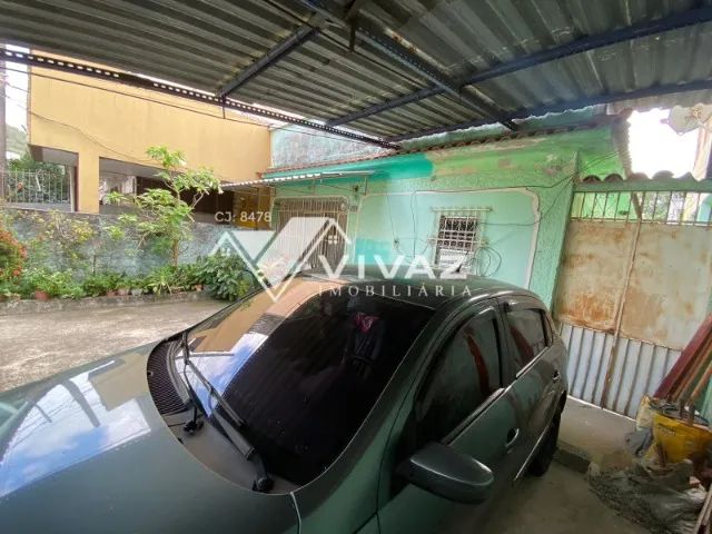 Excelente Casa frente de Rua com 03 Quartos Varanda Quintal e Garagem - Foto 2