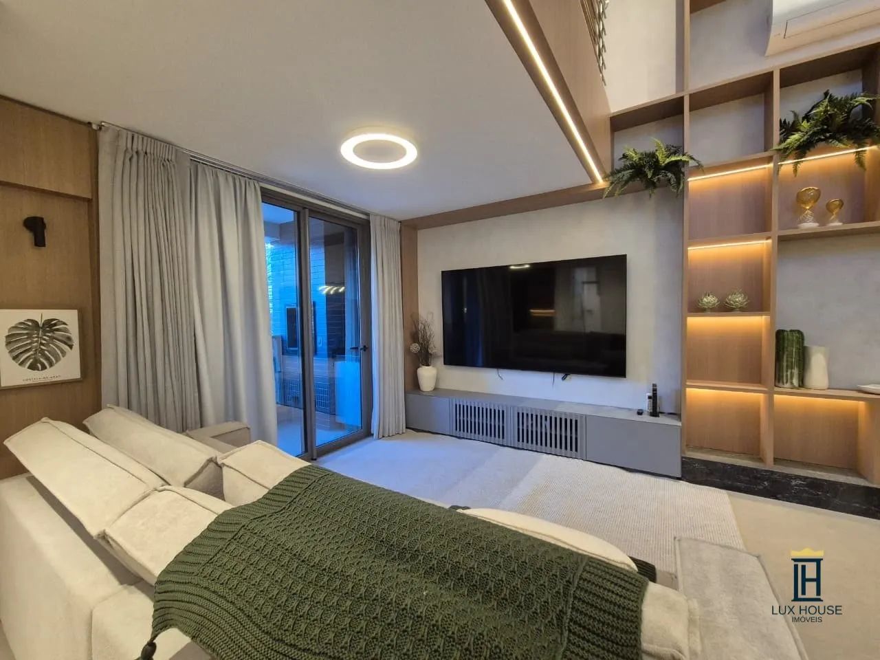 Lindo Loft Duplex com 3 quartos em Jurerê (à 160m da praia) - Foto 3
