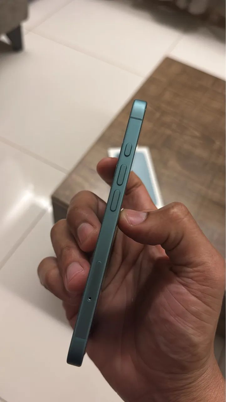 Iphone 16 128gb/bat90 - Foto 3