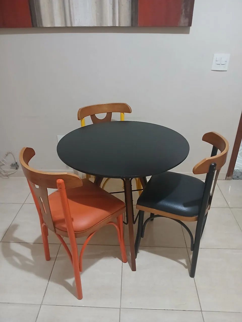 Mesa da OVNI e 3 cadeiras da móveis BRUM  - Foto 3