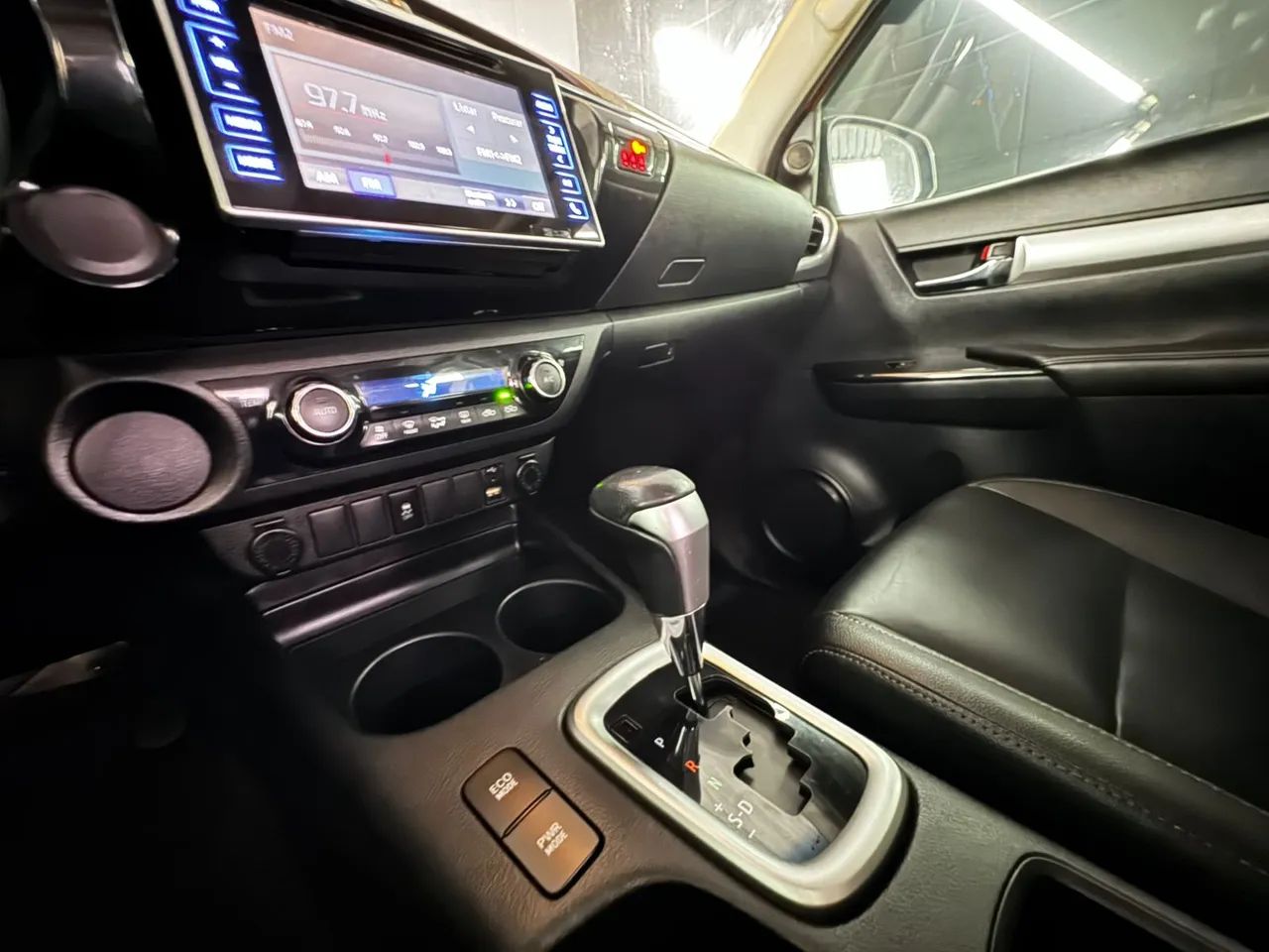 Toyota Hilux CD SRV 4X2 2.7 Flex 16V Aut. 2017 - Foto 11