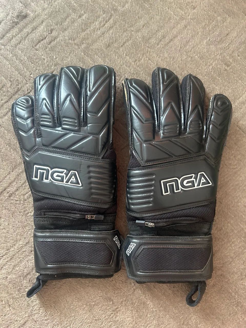 Luva goleiro NGA MURALLIS 