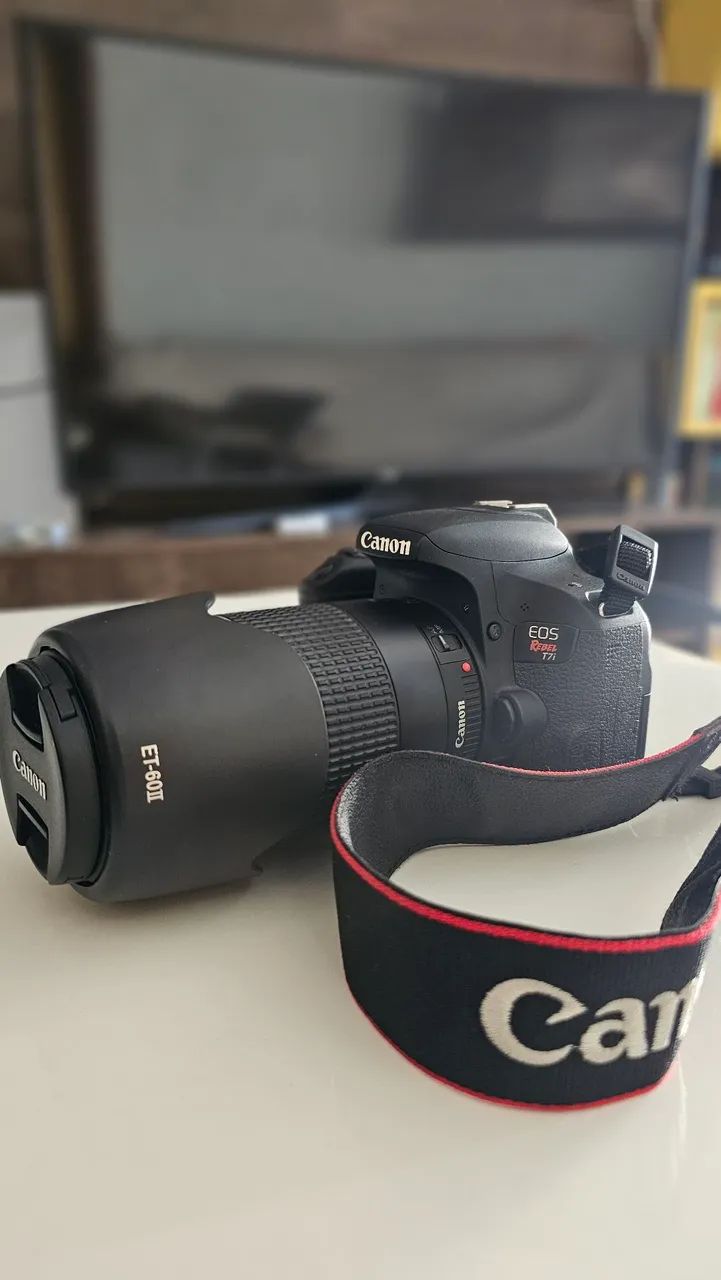 Camera Canon T7i 
