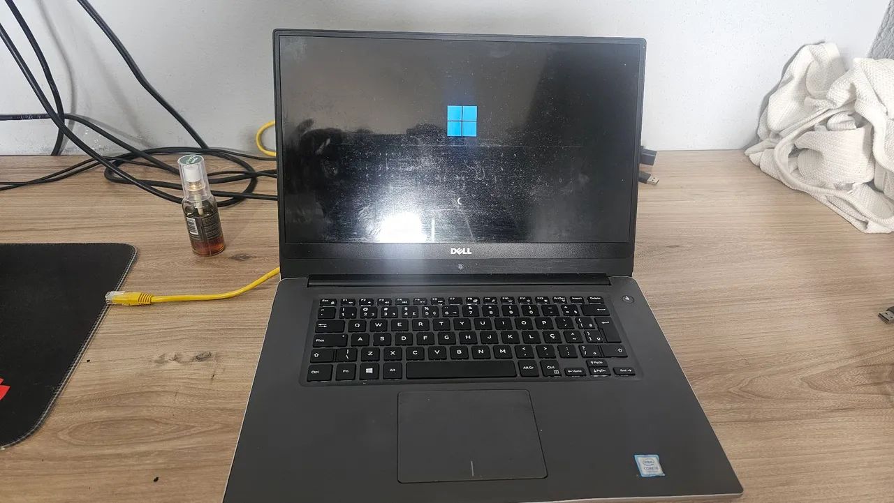 Notebook i5 7 geração 4gb ddr4 Delll