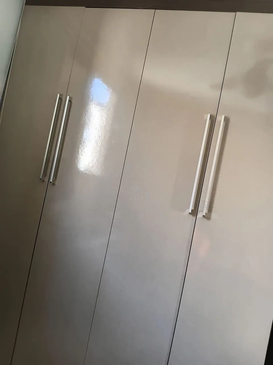 Guarda roupa médio 