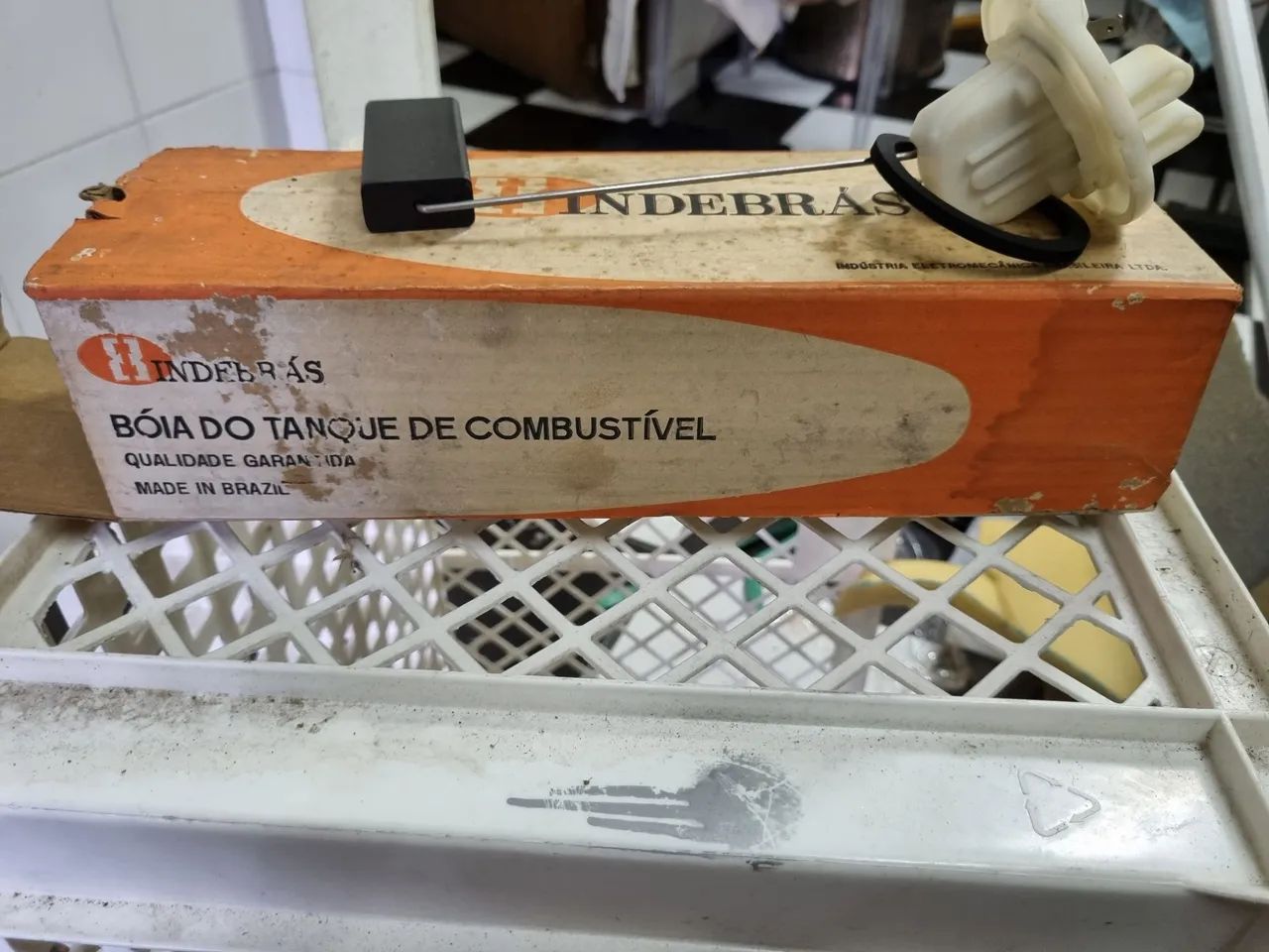 Boia tanque chevete 90 em diante nova na caixa - Foto 2