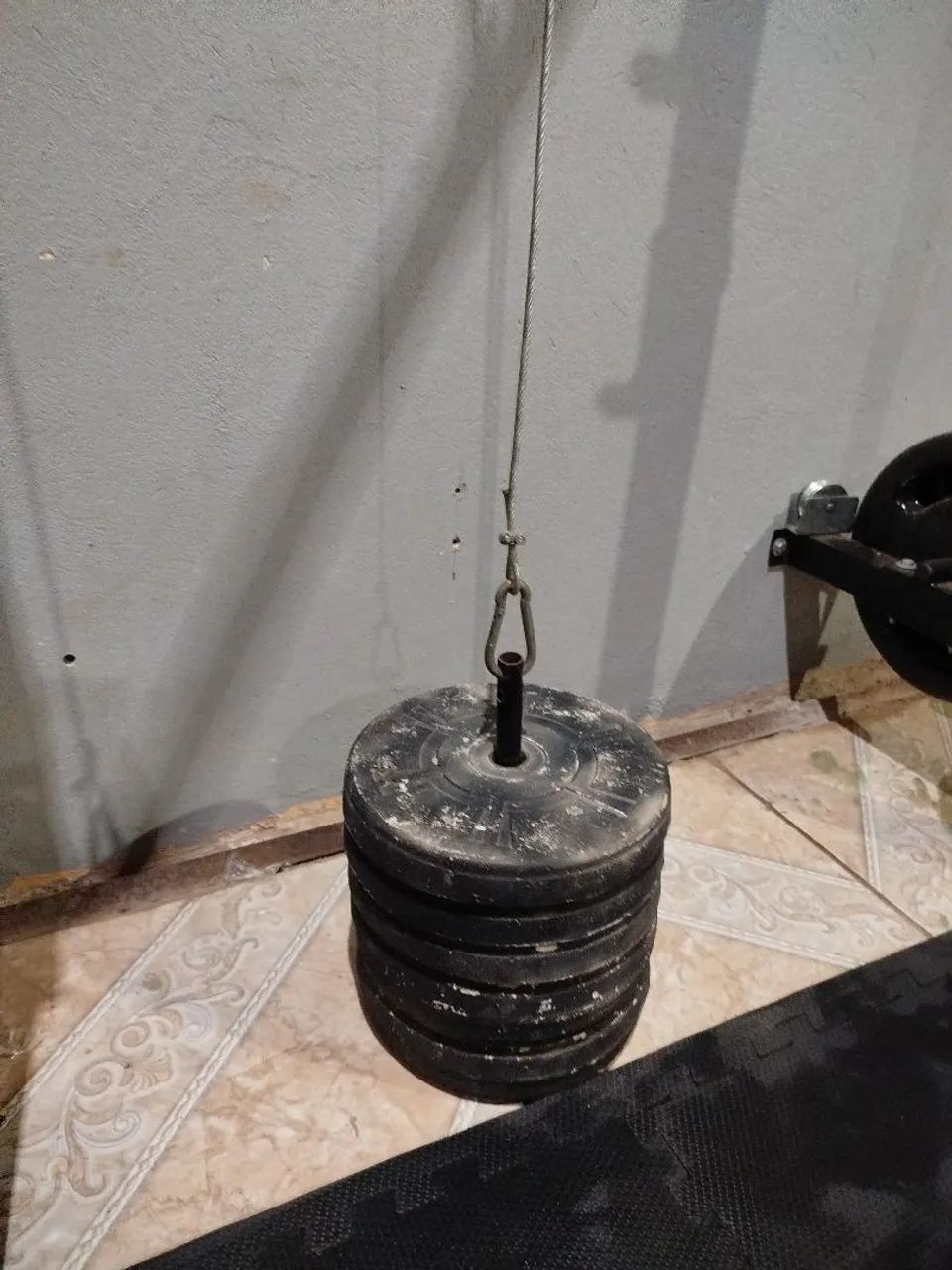 Barra fixa com Polia com suporte de anilhas e Barra - Foto 5