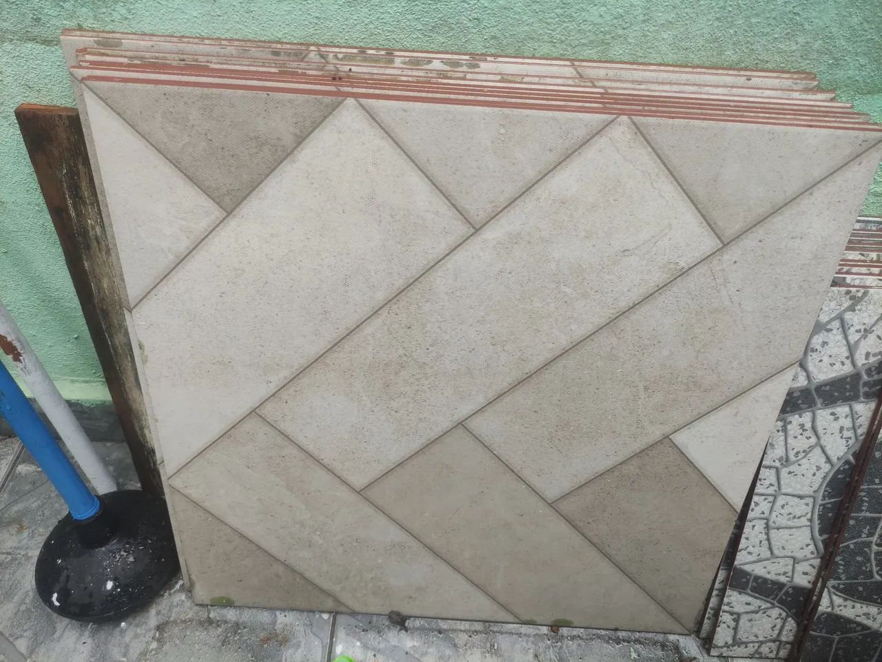 Azulejos 60 por 60 anti derrapante tem 8 peças ZAP Claudemir * - Foto 4