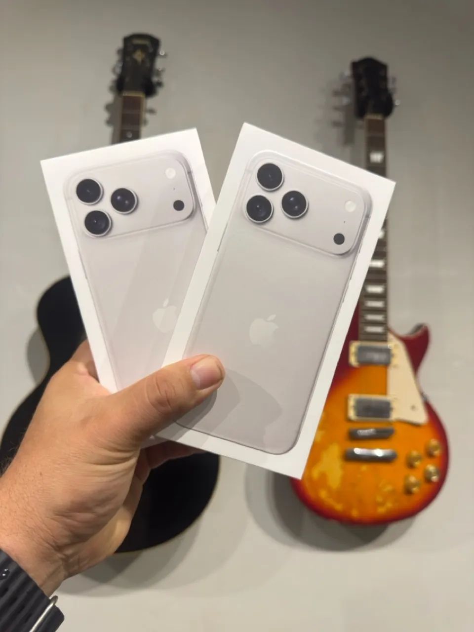 iphone 18 pro max  256 silver  - Foto 2
