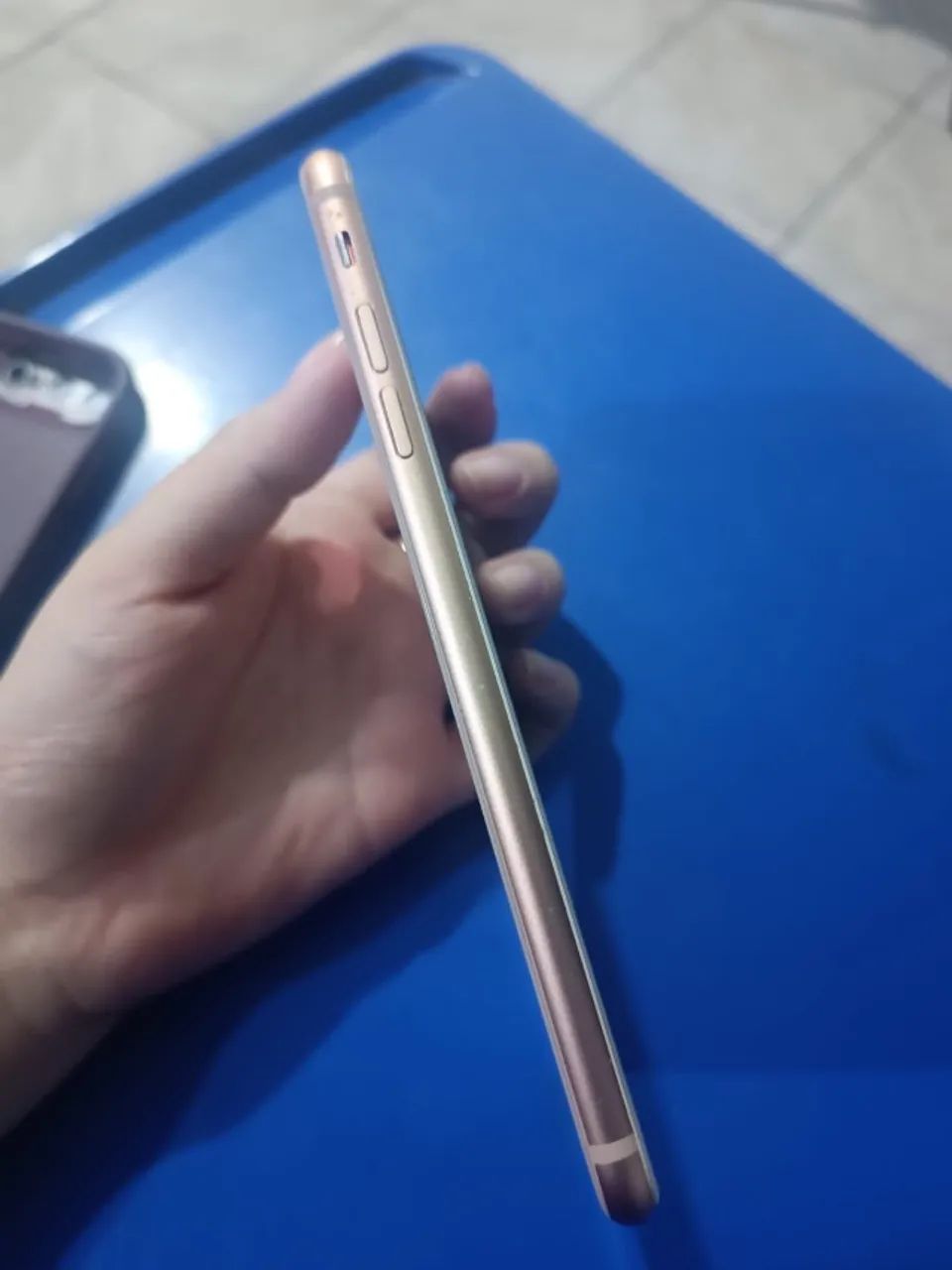 IPHONE 8 PLUS 64gb - Foto 2