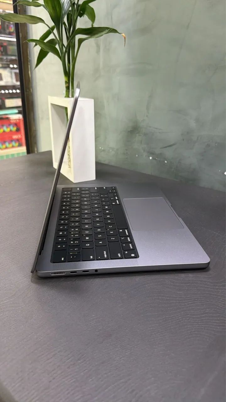 MacBook Pro 14インチ M3 8GB 1TB US 【新品未開封】 MacBook Pro 14? ? M3 | 8GB - Notebooks - Santa Efigênia, São Paulo