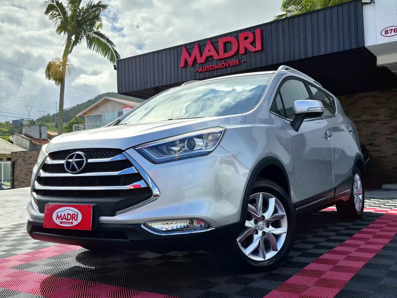 JAC T5 1.5 Jet Flex 16V 5P Mec. 2017 - Foto 2