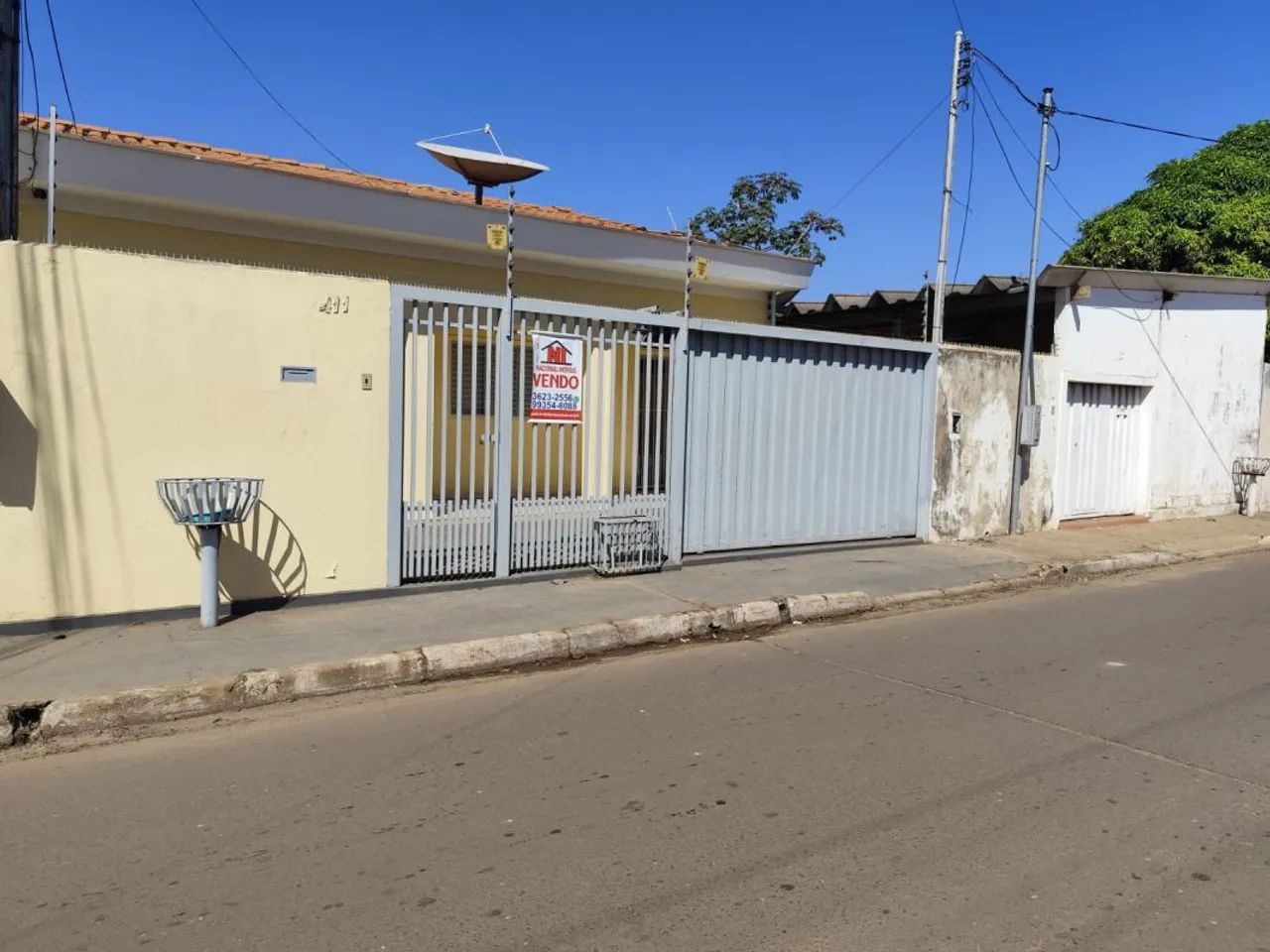CASA TERREA COM 2 QUARTOS
