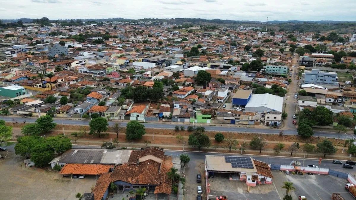 Galpão / Depósito / Armazém com 1 quarto para alugar em Sete Lagoas - Foto 2