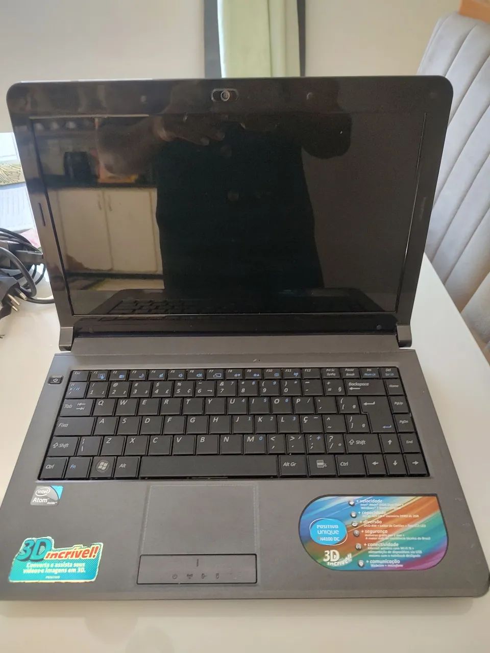 Vendo notebook usado, precisa trocar a bateria está funcionando normalmente 