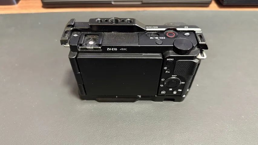 Câmera Sony ZV-E10 - Foto 4