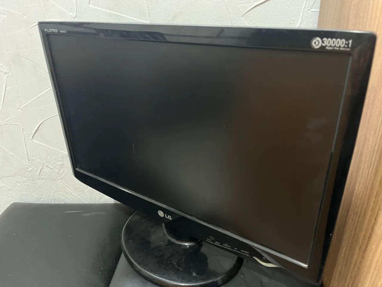 Monitor Lg flatron W2043s 20p Widescreen Base Fixa