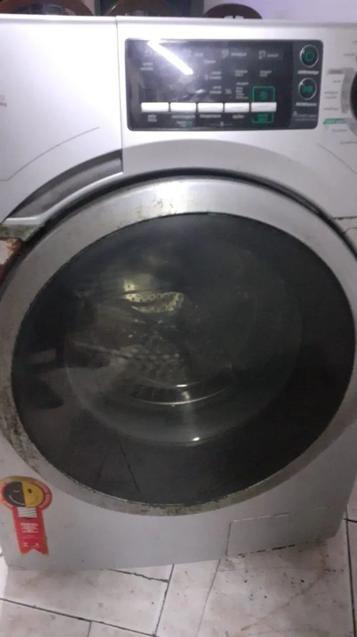 Máquina Lava e seca Midea.Com defeito.