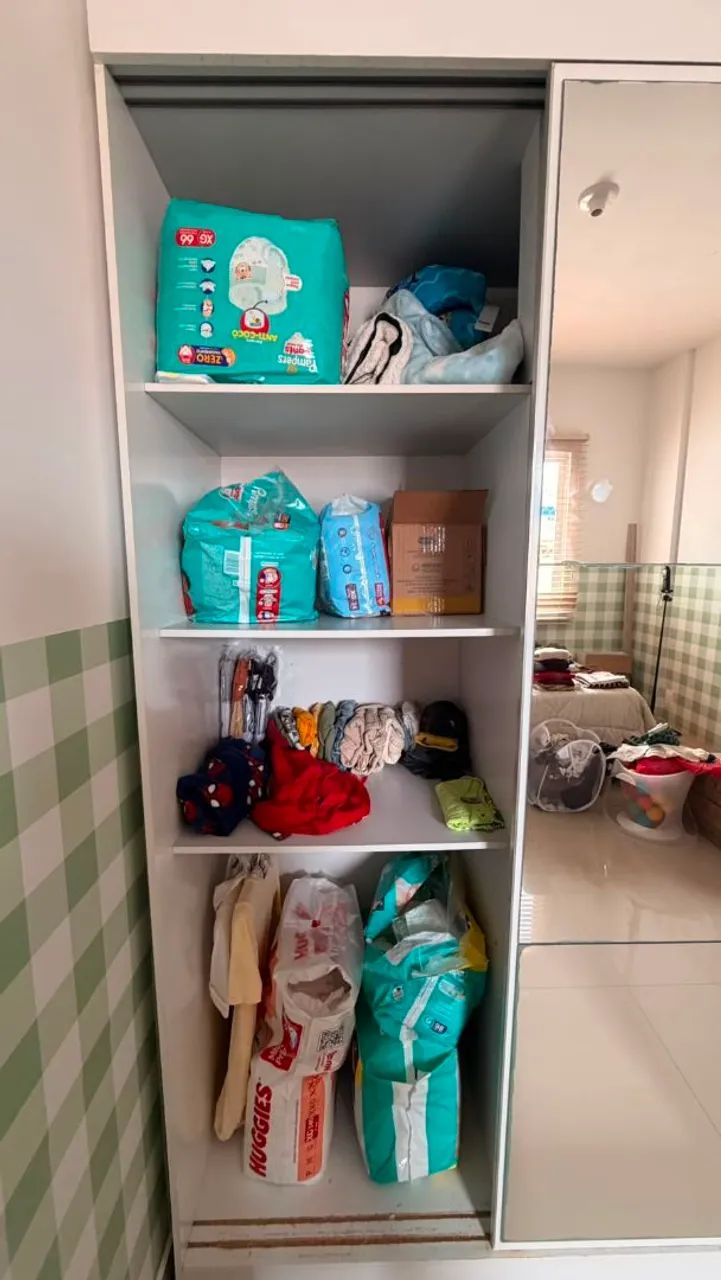 Guarda-roupa branco com espelho - Foto 2