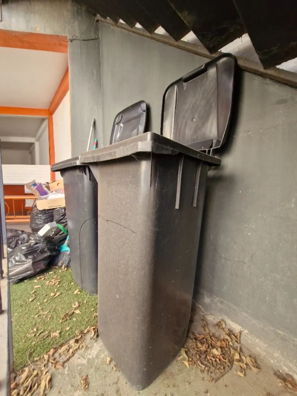 Lixeiras Container Tipo Gari Com Rodas - Foto 4