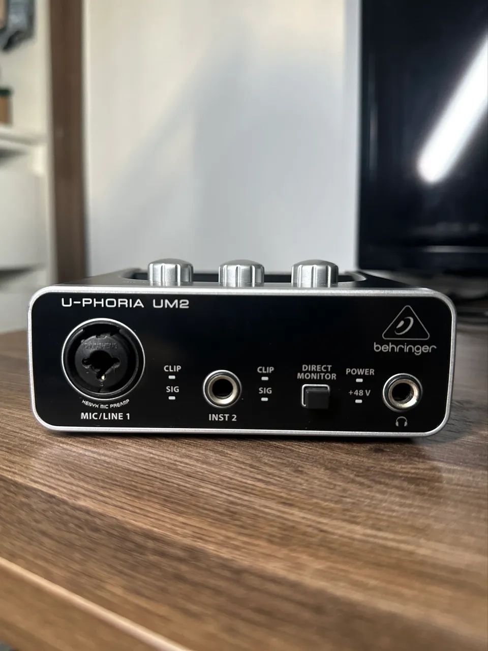 Interface Behringer UM2