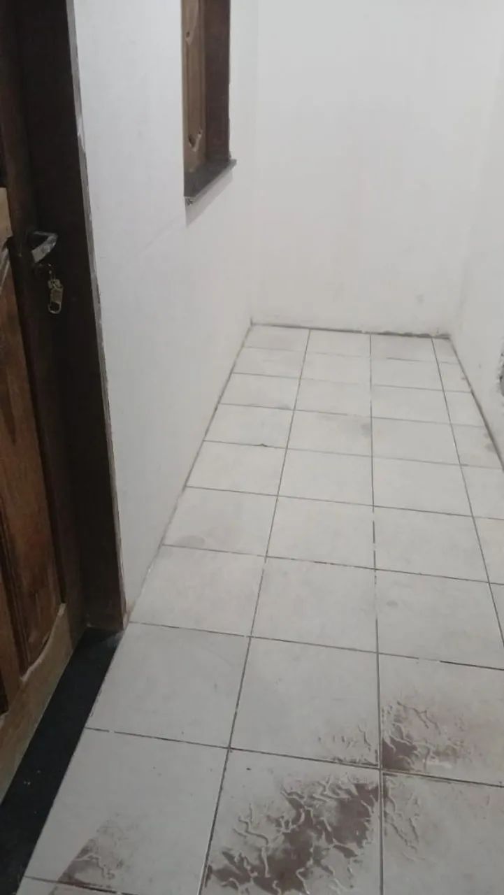 Alugo Casa de andar 2/4