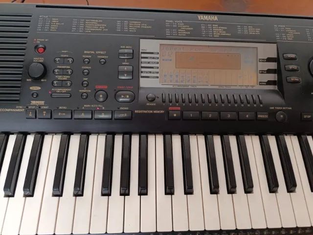 Teclado Yamaha PSR 630