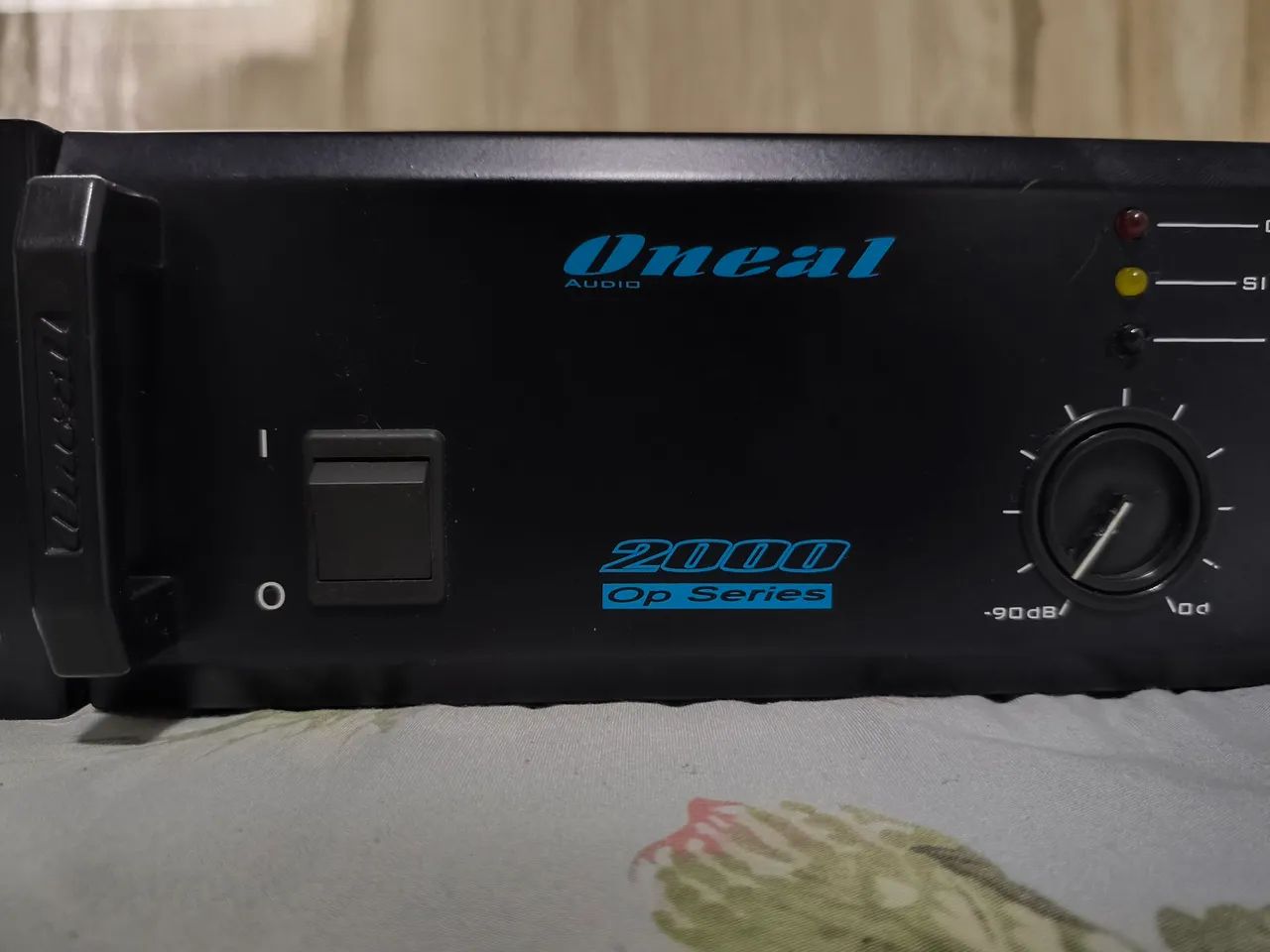 Amplificador de potência oneal 2000. - Foto 2