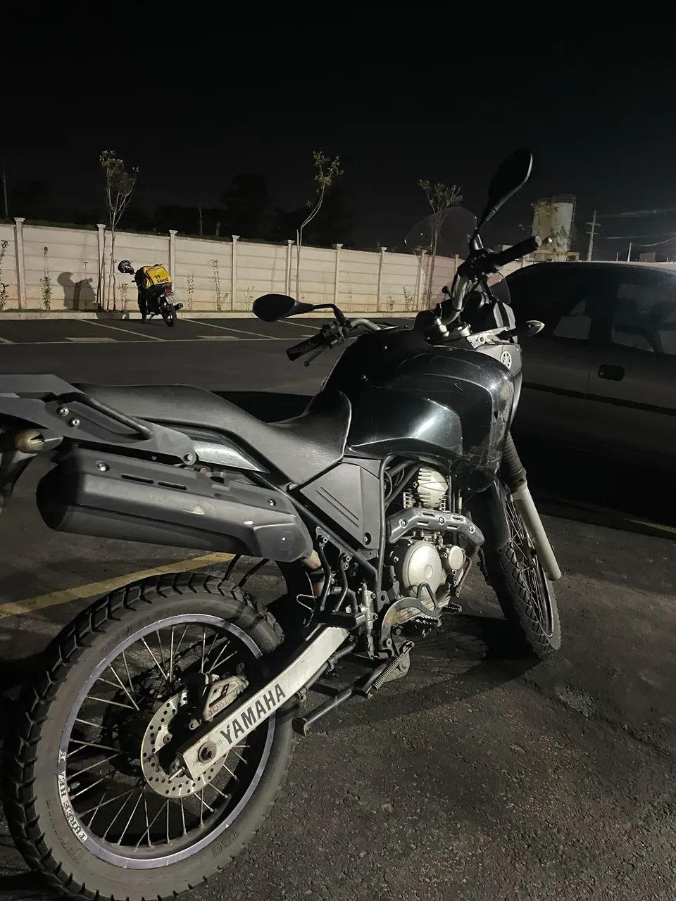 Vendo tenere 2011