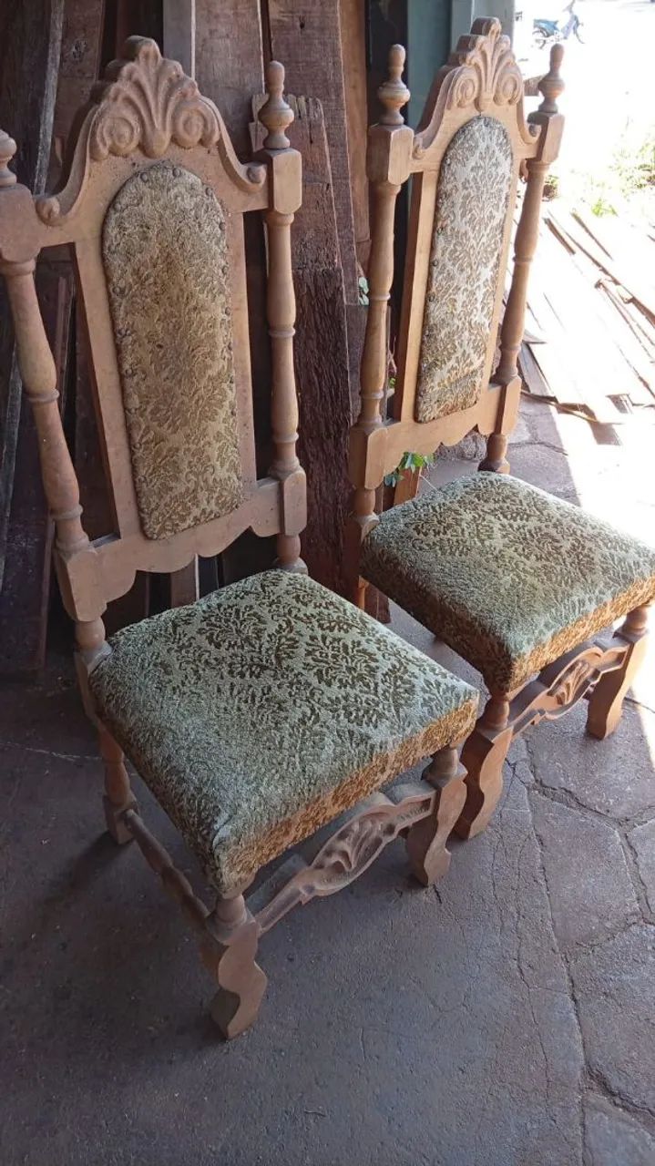 Cadeira antiga para restauração 