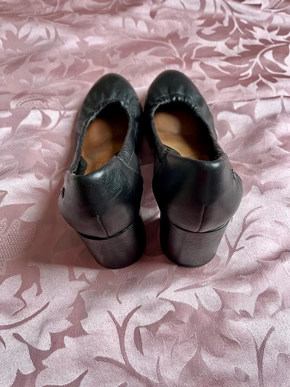Sapato estilo boneca -  Comfortflex Preto em Couro - Capodarte  - Foto 5