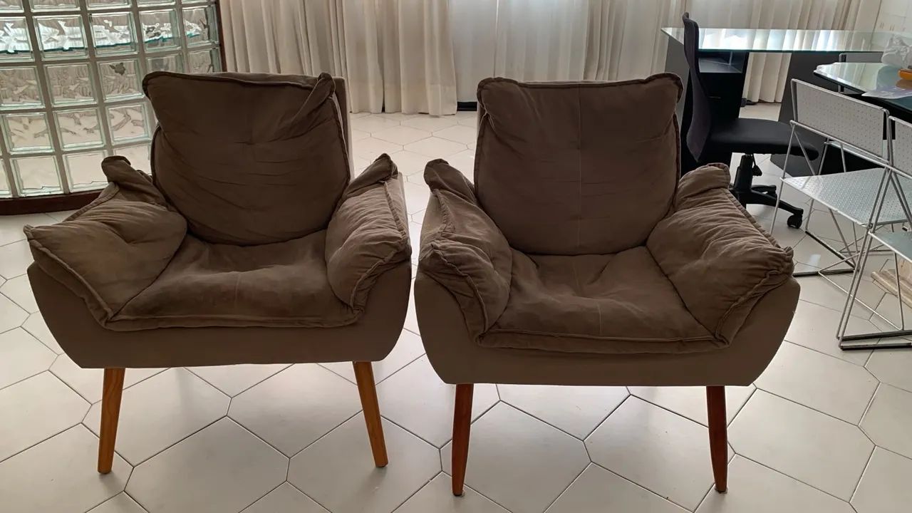 APENAS 170!! Duas poltronas lindas para a sala 
