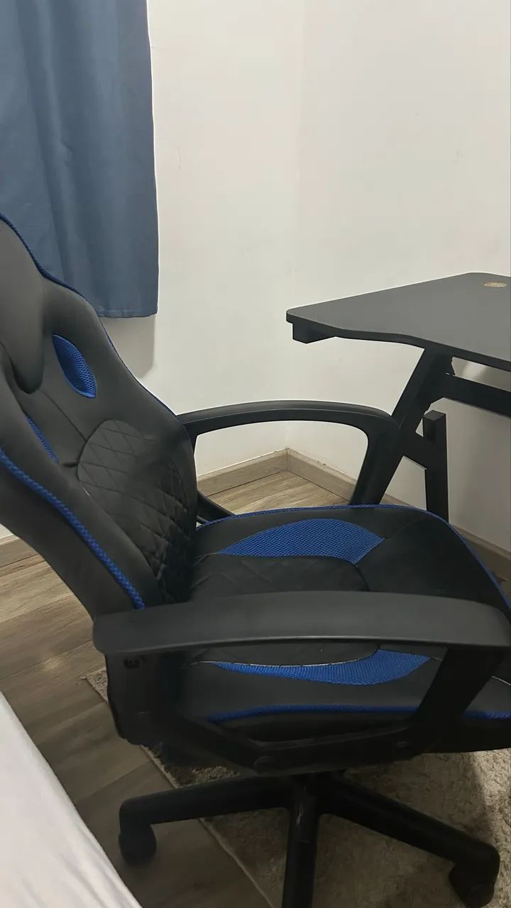 Mesa Gamer + Cadeira Gamer