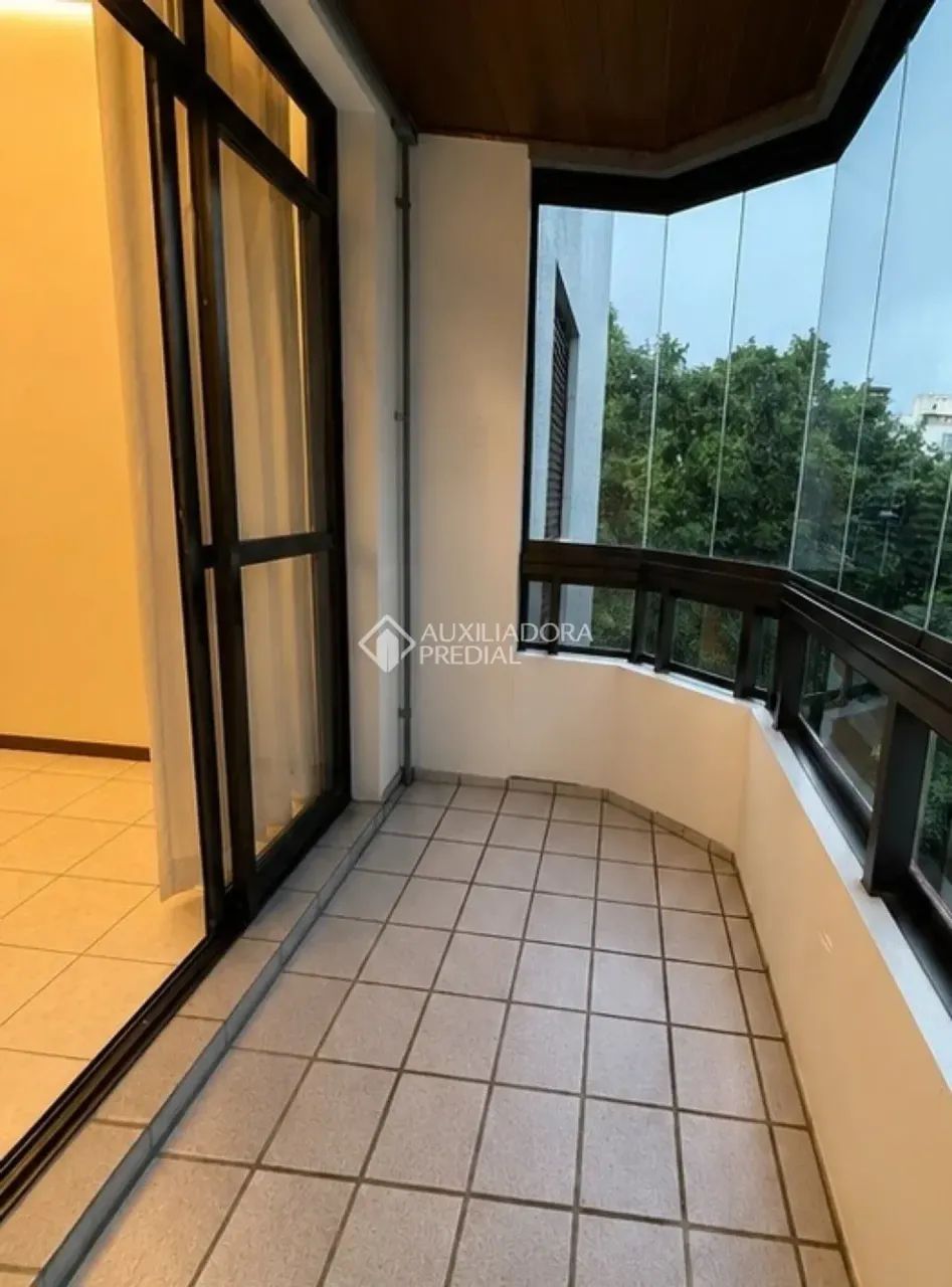 Apartamento amplo próximo à Beira-Mar Continental no Estreito