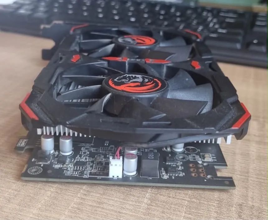 Placa de vídeo RX550 4GB DDR5 PCYes - Foto 4