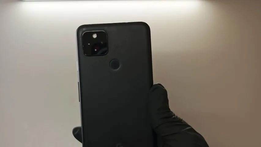 Google Pixel 4a 5G 6 GB RAM Tela OLED 6,2" Preto - Foto 2