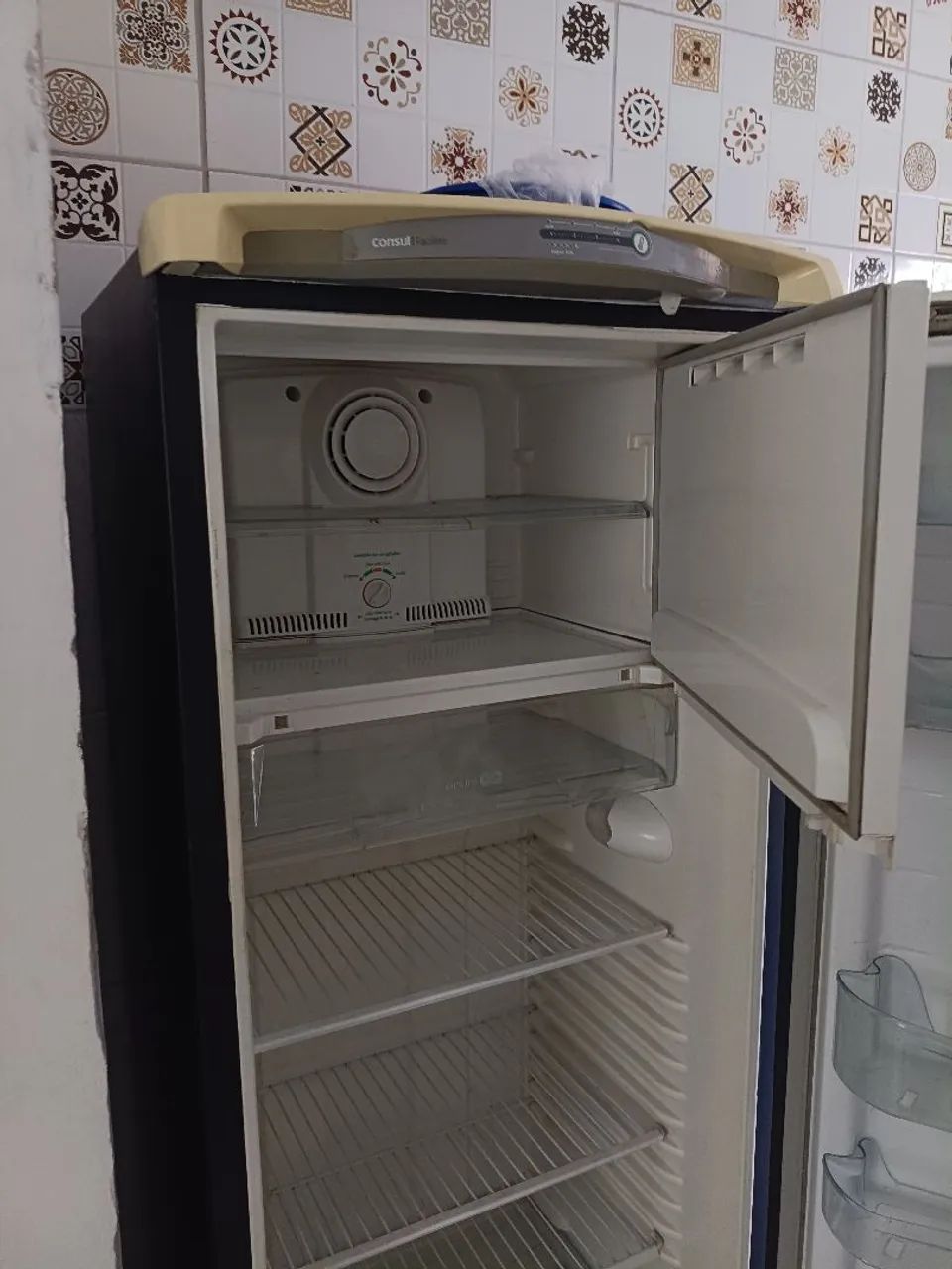 GELADEIRA CONSUL COM DEFEITO!  - Foto 4