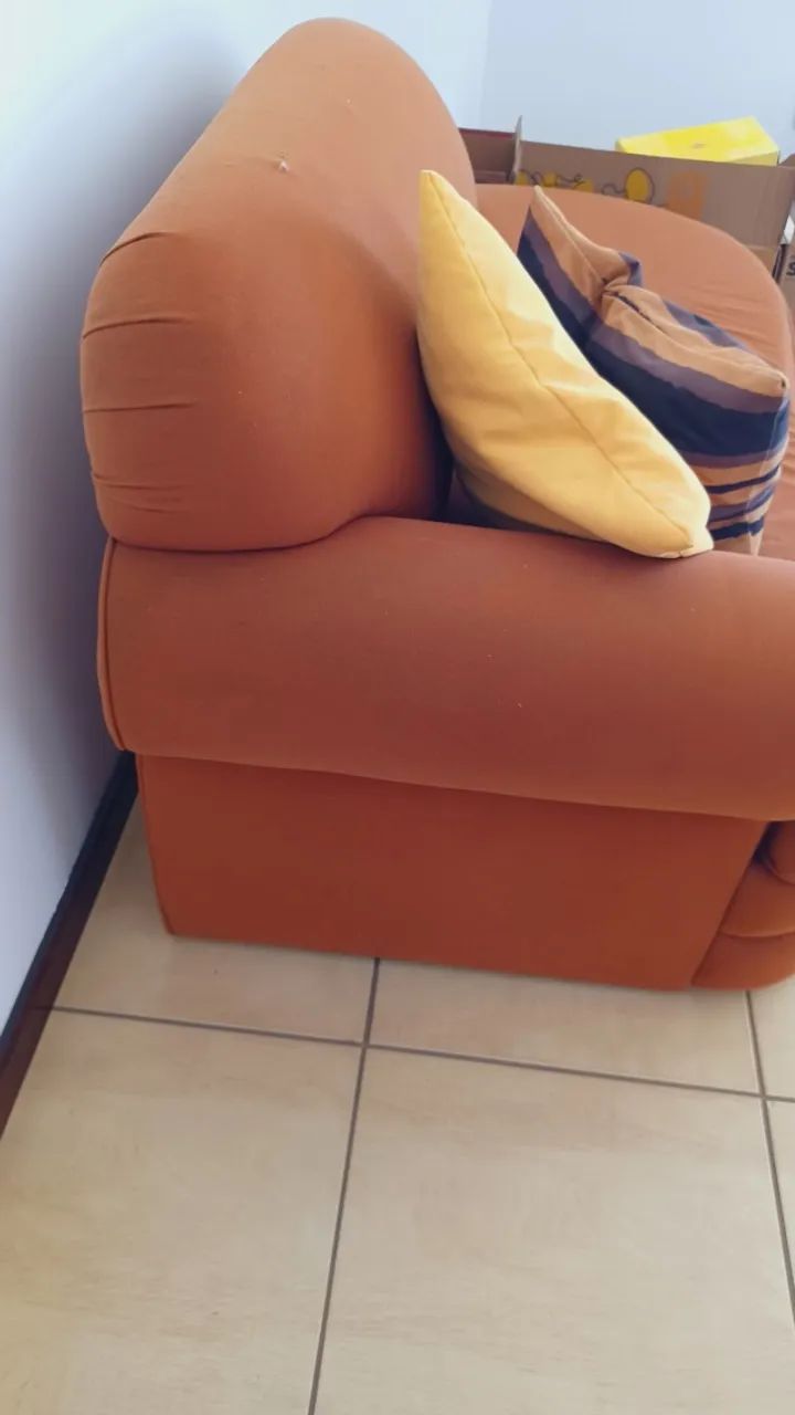 Sofá Divã em tecido aveludado - Foto 3