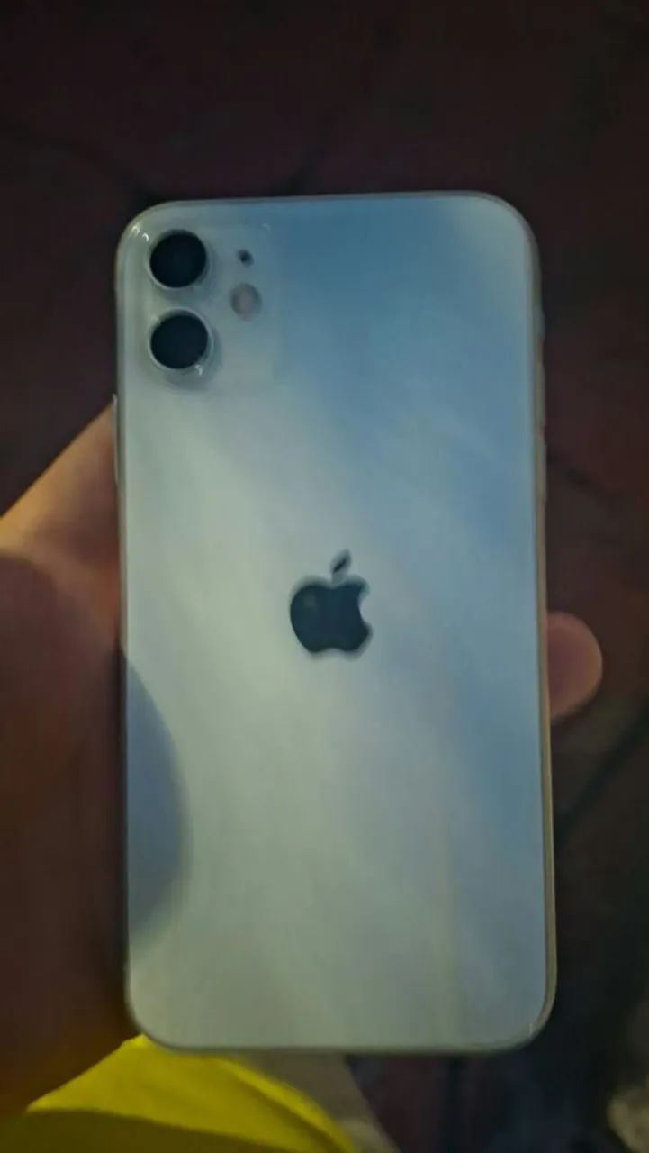 iPhone 11 vendo ou troco