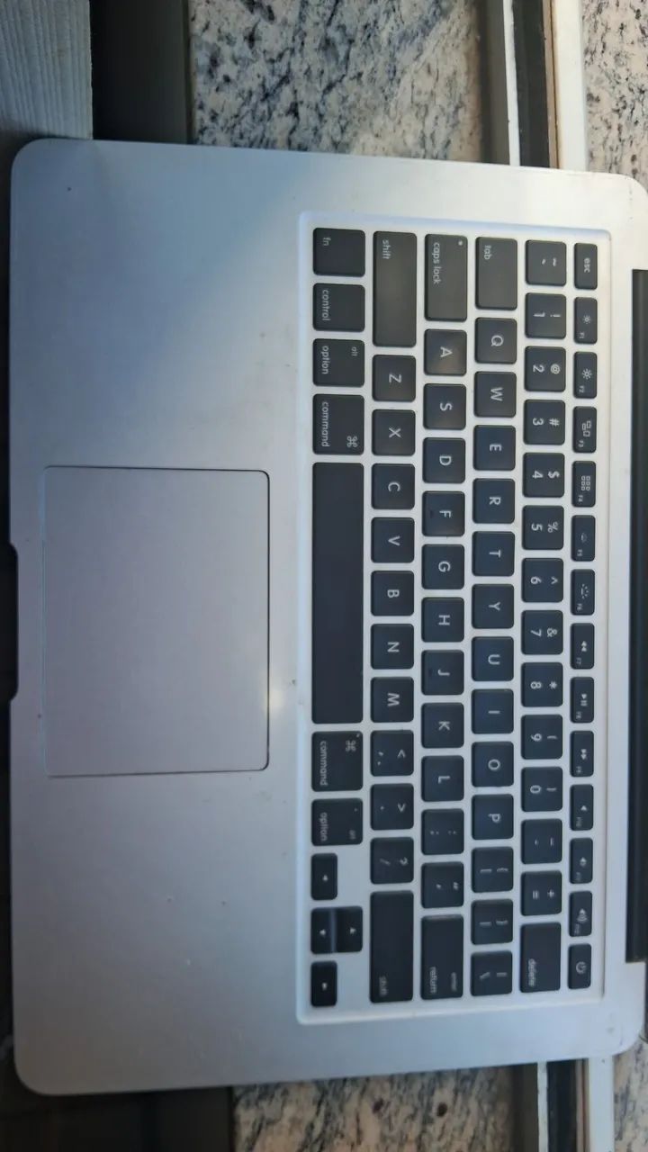 MacBook Air ? 13 polegadas ? Tela Retina 5K ? 256 SSD ? 4Gb de RAM - Foto 4
