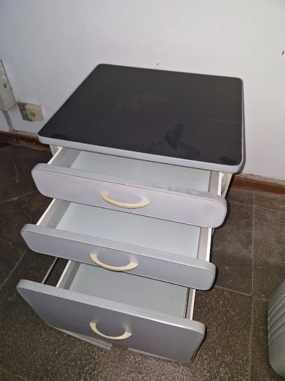 Gaveteiro para escritório com rodinhas - Foto 2
