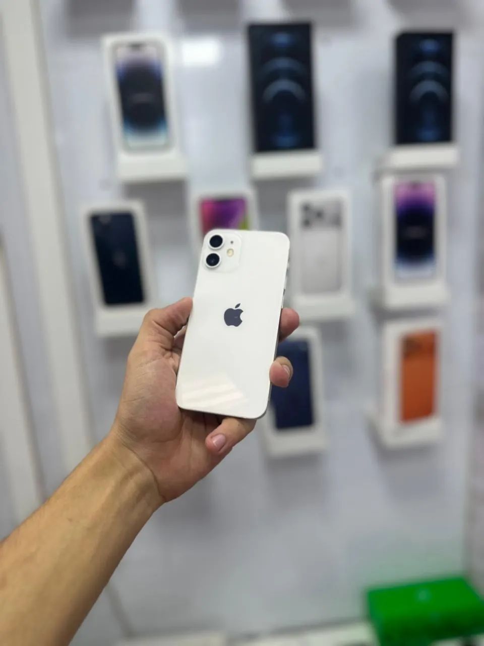 iPhone 12 Mini - 64GB ?1.399,00 - Celulares e Smartphones