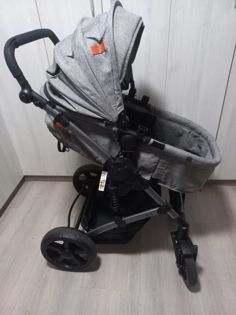 Carrinho de bebe - Suporta até 18 kg