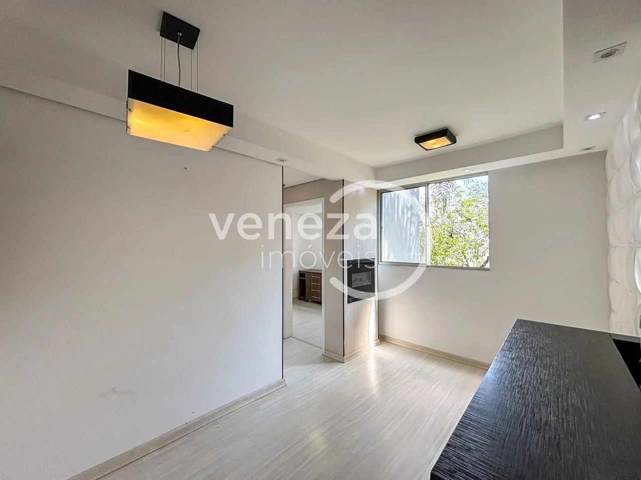 Apartamento para alugar no Edifício Spazio Leopoldina, Londrina - Foto 5