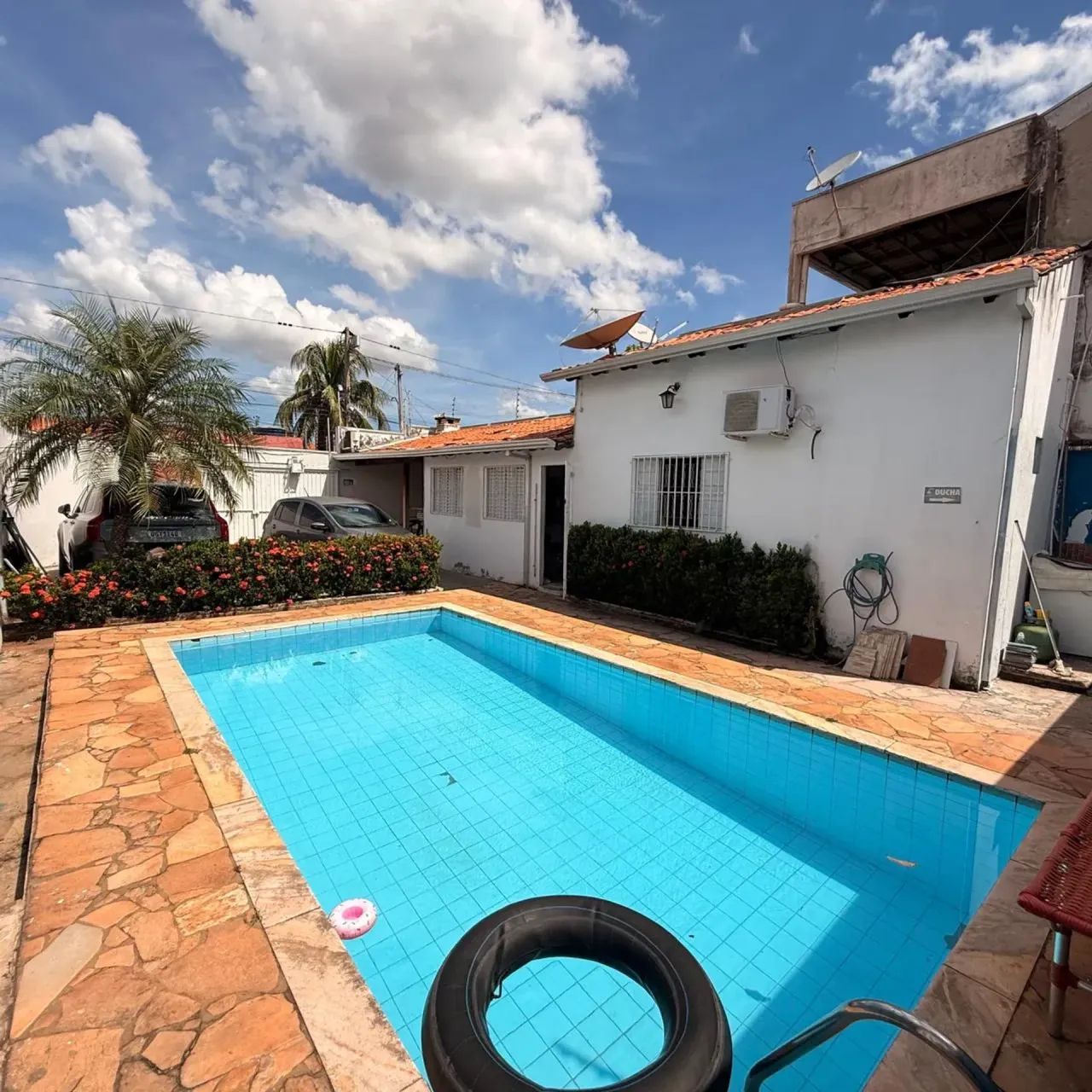 CASA COM PISCINA - 02 CASA NO MESMO TERRENO - Foto 3