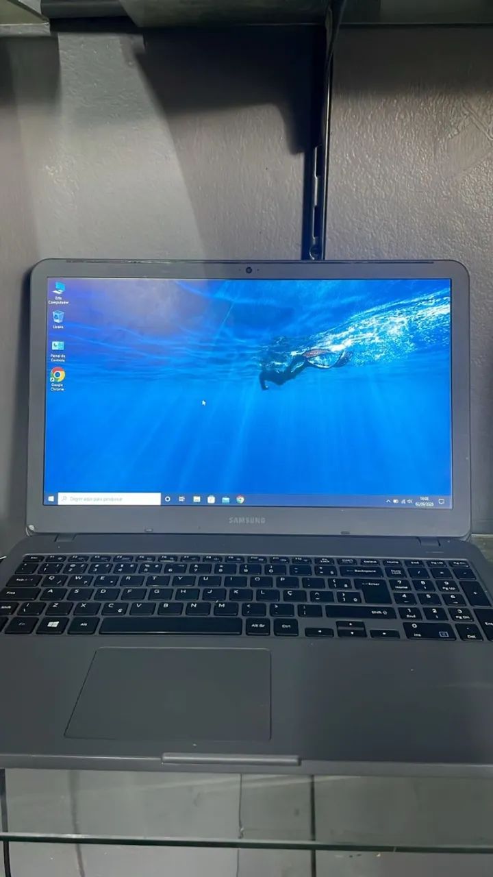 Notebook Samsung i3 seminovo - Foto 4
