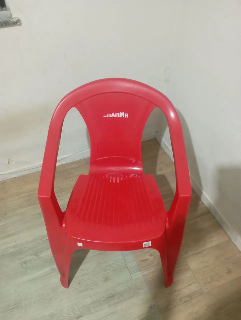 Cadeira de plástico 